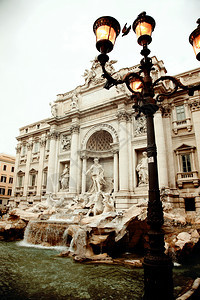 特莱维喷泉巴洛克风格意大利罗马著名的旅游胜地历史艺术纪念碑图片
