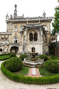 布萨科19日Bussaco宫旅馆和法国花园详情这是19世纪末以新曼纽利建筑风格造的豪华酒店位于葡萄牙中部Coimbra附近Bus图片