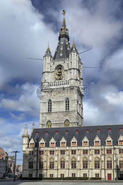 新哥特式在比利时根的贝尔夫里根特的91米贝利是三座中世纪高塔之一它俯视古城中心的根特老另外两座是圣巴沃大教堂和尼古拉会科文组织世图片