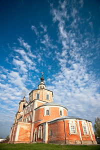 建造俄罗斯古代Voskresensky修道院布良斯克地区大教堂古老的图片
