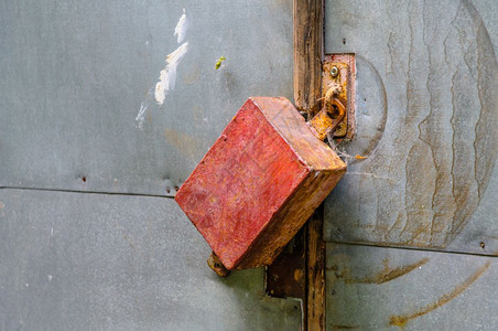 一个非常不寻的古董锁关上门优质的oopicapi一种图片