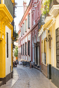 安达卢西亚欧洲的城市塞维勒斯古城一条狭小街道图片