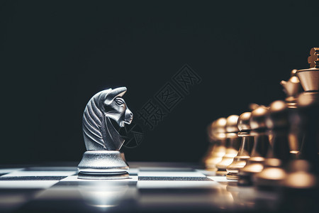 将死银马运动的象棋盘闲暇黑色的图片