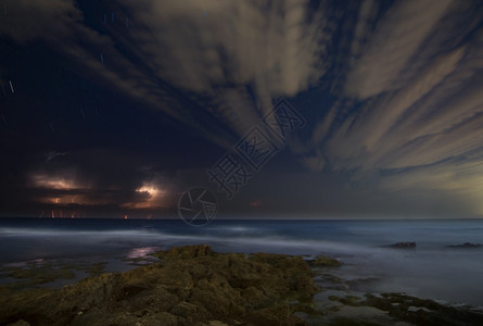 地中海极端夜间暴风雨电动部队力量图片