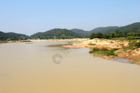 海滩镇爬坡道山图片