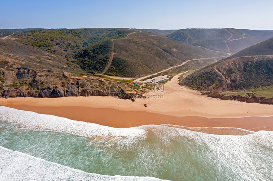 从葡萄牙阿尔加韦的普拉亚维德比斯波旅游航班海滩图片