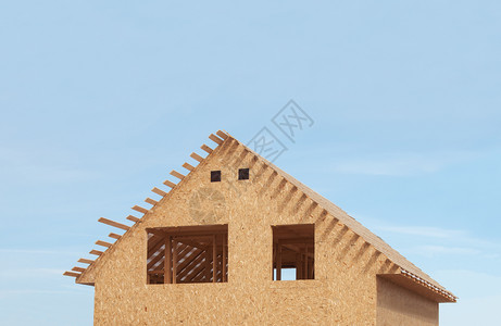 不动产床单结构体建造新住宅木制房屋上层曼塞尔和屋顶图片