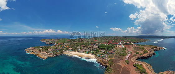 鸟瞰岬荒野来自印度尼西亚巴厘岛努沙辛肯纳梦幻海滩的航空全景图片