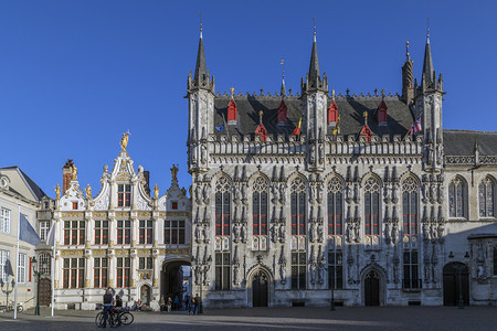 旅行位于比利时布鲁日市格广场的该省普罗维安夏埃尔霍夫法院这是西佛兰德省以前的开会地点201年月8日法庭兰德斯图片
