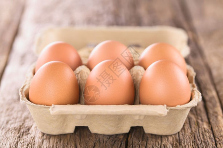 一盒鸡蛋图片