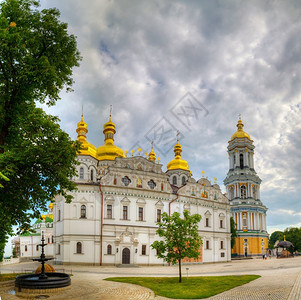 乌克兰修道院建筑群图片