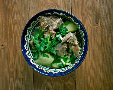 碗肋骨格鲁吉亚语白种汤配有阿塞拜疆菜然图片