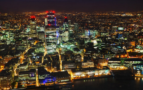 克拉夫琴科城市的夜间伦敦金融区航空概览Airal天线图片