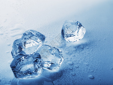 滴透明刷新湿背景冰冻的立方体水下冷冻的冰立方体图片