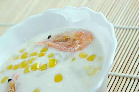 牛奶一顿饭甜的玉米螃蟹汤在烹饪美华和加拿大中文烹饪发现的菜盘图片