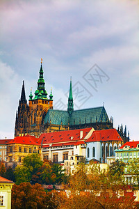 布拉格城堡日落时关闭哥特捷克语拉夫琴科图片