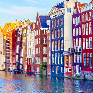 镇历史的颜色荷兰阿姆斯特丹典型的荷兰建筑多彩插图17图片