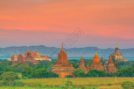 城市的日出缅甸落时尚的天线市中心城风景观图片