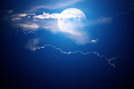 插图蒙形象的月球背后云层景3D美工月在有夜空的云层后面背景图像3D美工图片