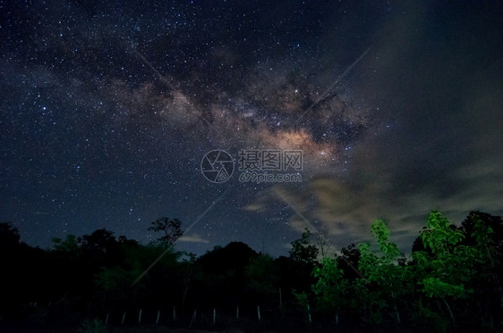 星系空光从牛奶路长速度接触的细数电动路图片