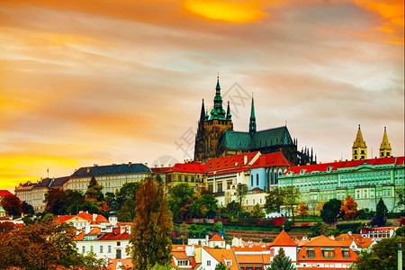 布拉格城堡日落时关闭硬核古老的图片