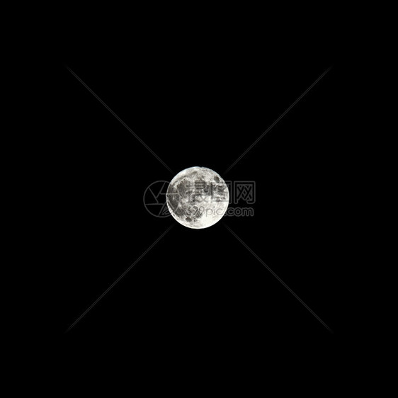 2016年月4日在捷克的超级月2016年以黑白颜色和展示的全盛大超月自然十一明亮的图片