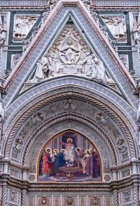 宗教的意大利FirenzeFlorence圣玛丽亚菲奥雷教堂外的兰特装饰地标钟楼图片
