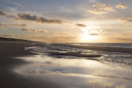 海滩日落地平线荷兰宽的图片