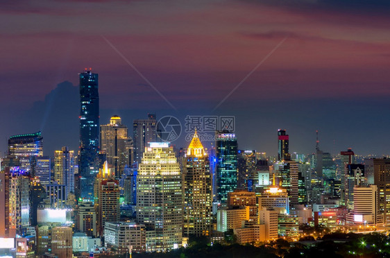 黄昏城市日落前曼谷天空线全景泰国曼谷天线桥图片