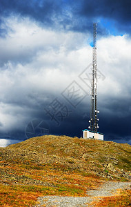 峡湾在挪威背景的垂直气象塔在挪威背景的垂直气象塔hd背部传感器图片
