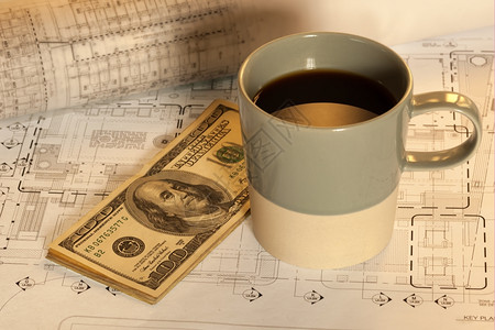 咖啡杯和建筑设计钱木板画草图现金建造图片