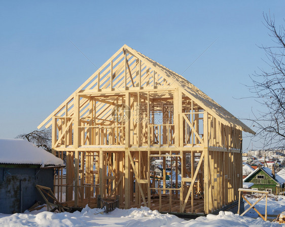 新住宅建筑房屋布设木林建筑冬季时间俄罗斯Wooden骨骼户外村庄图片