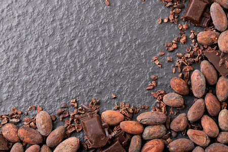 黑暗的巧克力粉碎和可豆最高风景苦的美食图片