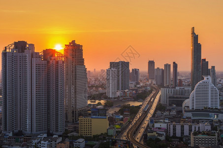 商业区和住宅的现代建筑图片