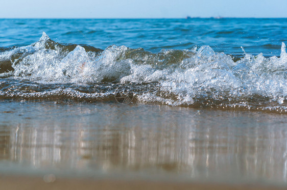 海浪浪花特写图片