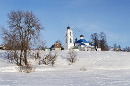 雪俄罗斯弗拉基米尔地区Davydovskoye村正教风景俄罗斯弗拉基米尔地区自然图片