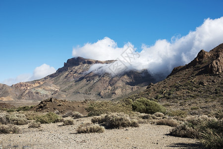 欧洲火山天空在特内里夫山上的有云图片