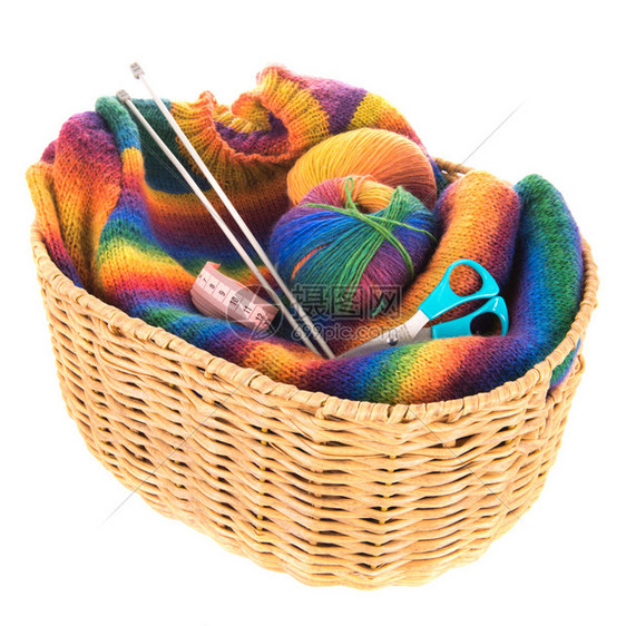 新的球篮子带针头和羊毛的彩色编织式跳跃器图片