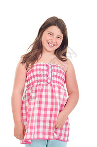 摆姿势可爱的小女孩肖像微笑在粉红色顶部与白背景隔绝甜的快乐图片