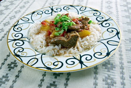 一顿饭茄子盘Alinazikkebab土耳其式家庭菜盘配有大米皮拉夫图片