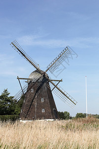 地标著名的欧洲丹麦奥胡斯附近的Ega风车图片