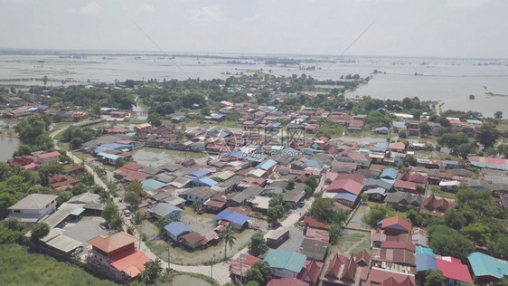 季节运输风泰国Ayutthaya省洪水的空中景象图片