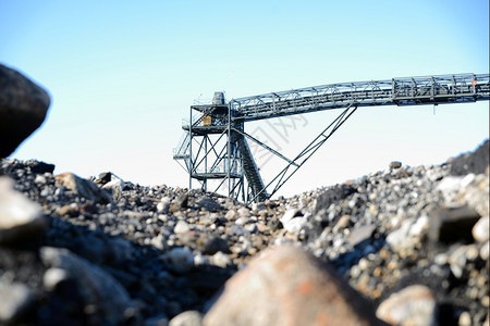 煤矿装填设施钢铁基础建矿物质户外金属图片