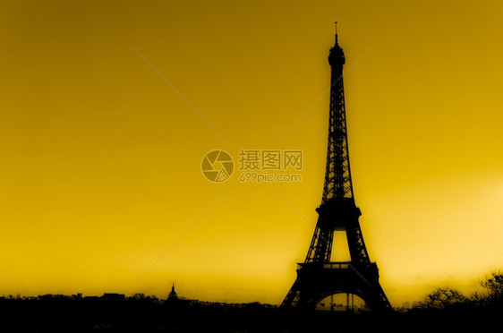 假期天空白色的巴黎艾菲尔铁塔法国Silhouette图片