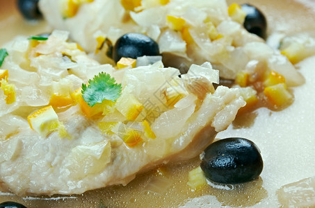 美食保留DjejMakalli摩洛哥鸡配有保护柠檬和橄榄美味的图片