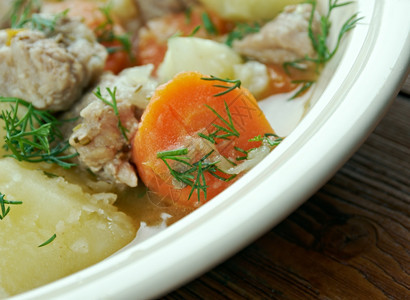 蔬菜Pichelsteiner德国炖菜含有几种肉类和蔬菜通常都是土豆胡萝卜和面食德语芹菜图片