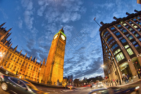 旅游城市历史大本塔日落时的伦敦大本塔图片