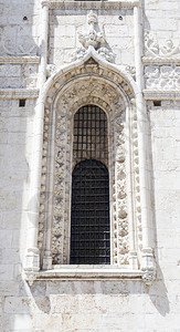 葡萄牙里斯本塔古河附近圣杰罗姆骑士团GothicJeronimos修道院16世纪南面一小扇窗户的详情细节网格命令图片