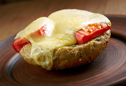 切达干酪食谱爱尔兰稀有比特语用烤面包英国美食奶酪融化的美味酱制成饭菜兔子图片
