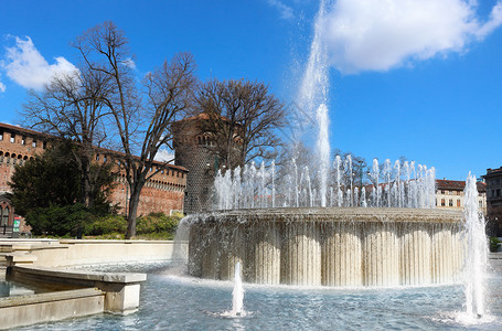 CastelloSforzesco与喷泉米兰意大利卡斯特罗建筑学老的图片
